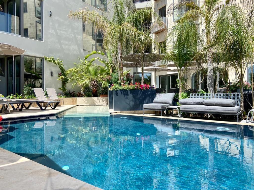 Hotel The Village Boutique And